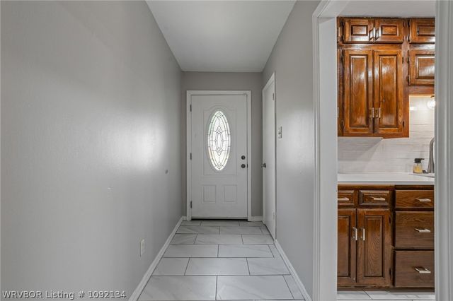 8925 Bryn Mawr Circle, Fort Smith, AR 72908