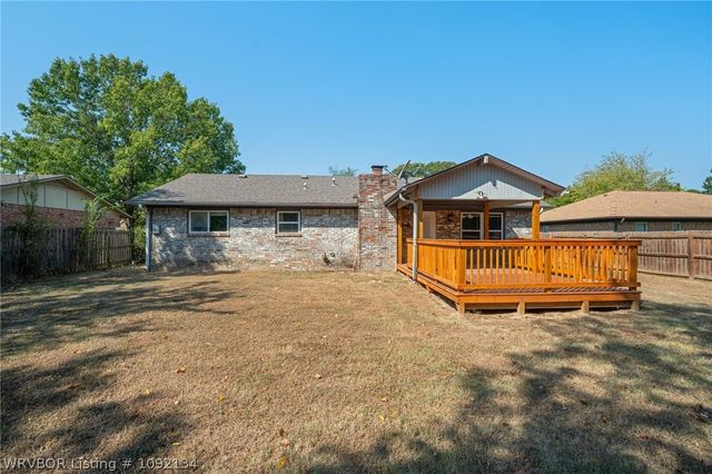 8925 Bryn Mawr Circle, Fort Smith, AR 72908