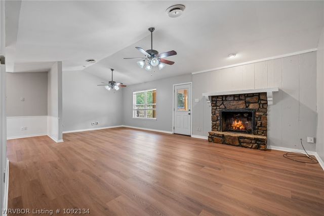 8925 Bryn Mawr Circle, Fort Smith, AR 72908