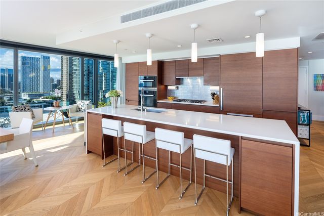 1108 Auahi Street 1501, Honolulu, HI 96814