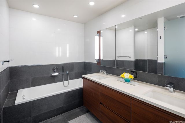 1108 Auahi Street 1501, Honolulu, HI 96814