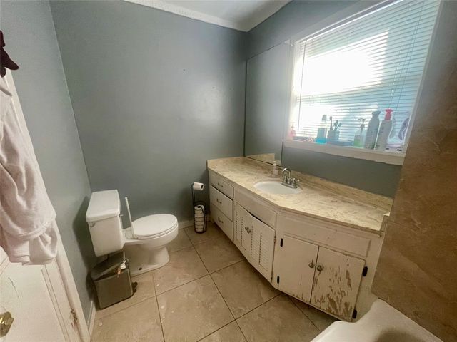 220 Ponder Street, Sulphur Springs, TX 75482