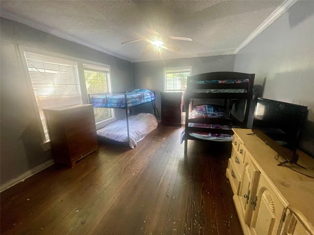 220 Ponder Street, Sulphur Springs, TX 75482