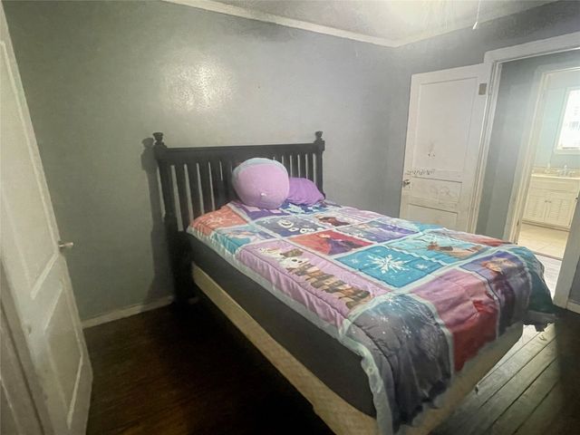 220 Ponder Street, Sulphur Springs, TX 75482