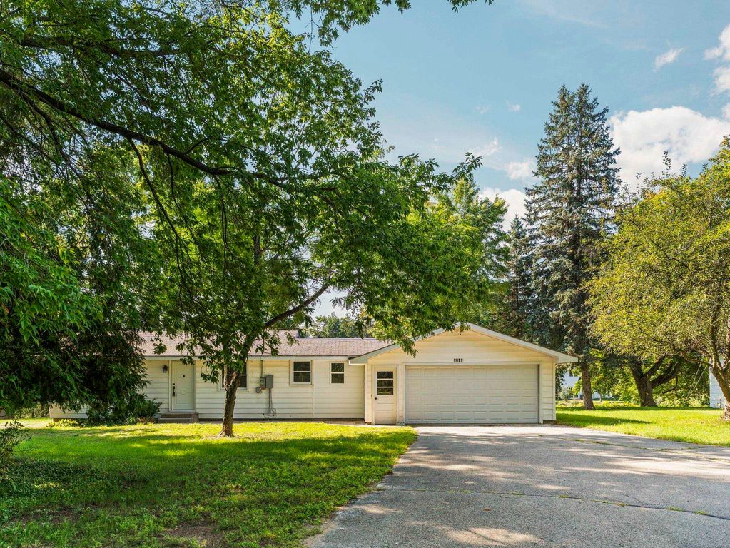 3033 Hartman Road, Traverse City, MI 49685