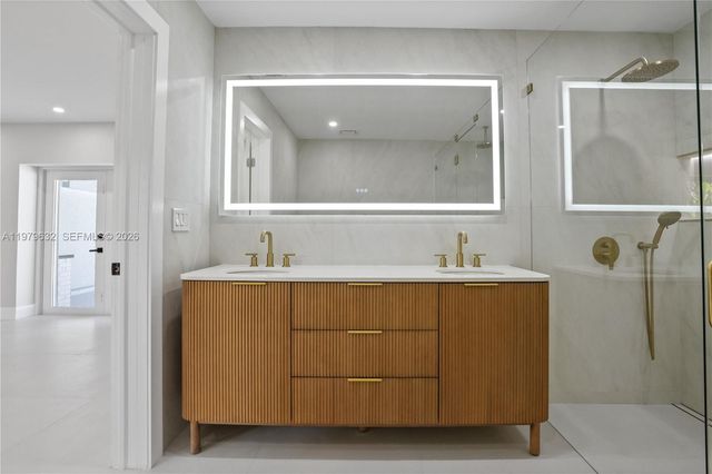 7845 SW 179th Ter, Palmetto Bay, FL 33157