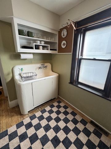 1761 N Marshall Street, Milwaukee, WI 53202