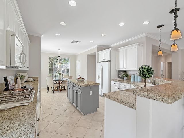 1807 Grand Pheasant Ln, Lincoln, CA 95648