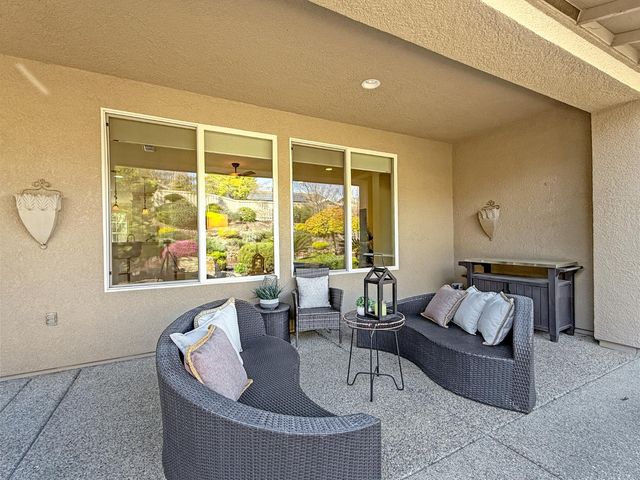 1807 Grand Pheasant Ln, Lincoln, CA 95648