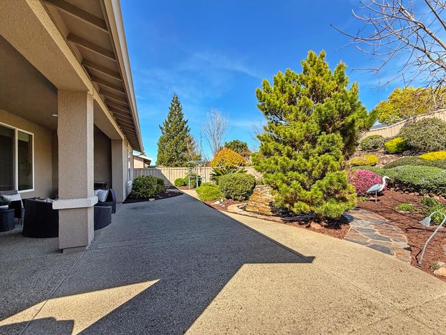 1807 Grand Pheasant Ln, Lincoln, CA 95648