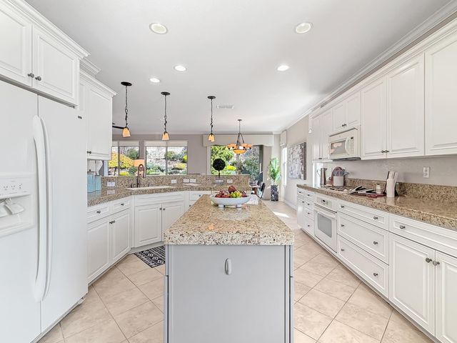 1807 Grand Pheasant Ln, Lincoln, CA 95648