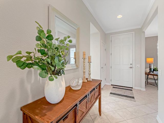 1807 Grand Pheasant Ln, Lincoln, CA 95648