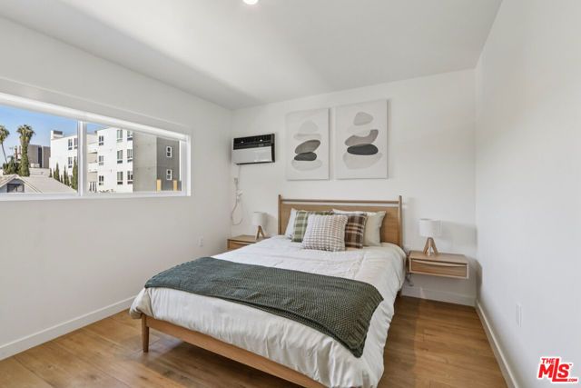 1422 Tamarind Avenue, Los Angeles, CA 90028