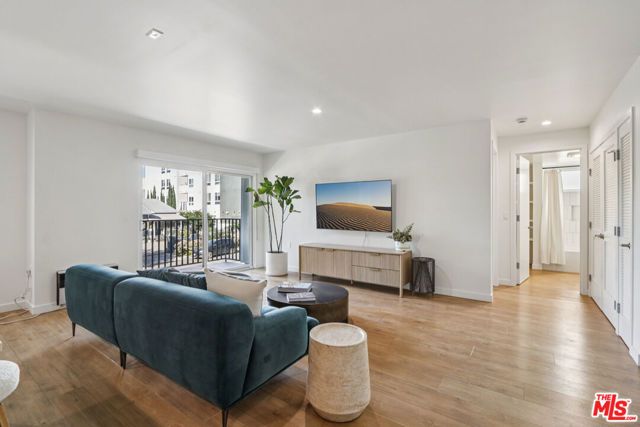 1422 Tamarind Avenue, Los Angeles, CA 90028