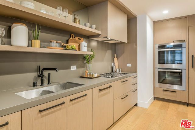 10777 Wilshire Boulevard 404, Los Angeles, CA 90024