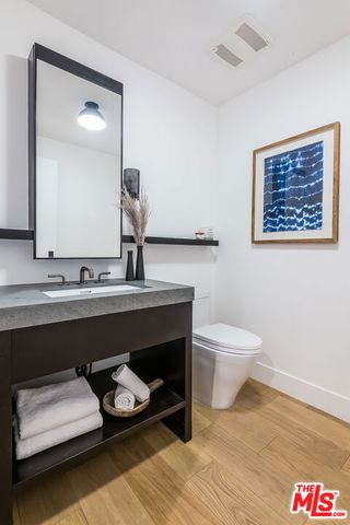 10777 Wilshire Boulevard 404, Los Angeles, CA 90024
