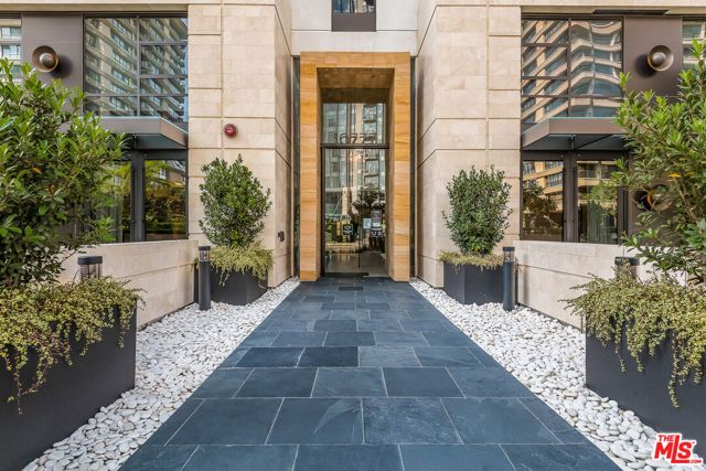 10777 Wilshire Boulevard 404, Los Angeles, CA 90024