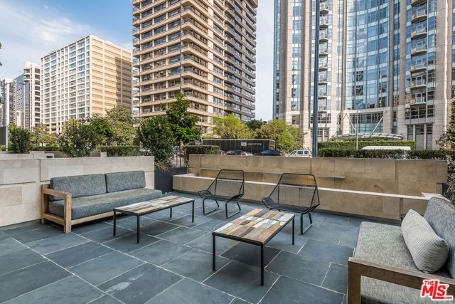 10777 Wilshire Boulevard 404, Los Angeles, CA 90024