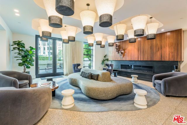 10777 Wilshire Boulevard 404, Los Angeles, CA 90024