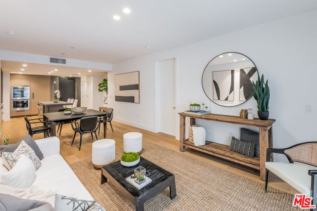 10777 Wilshire Boulevard 404, Los Angeles, CA 90024