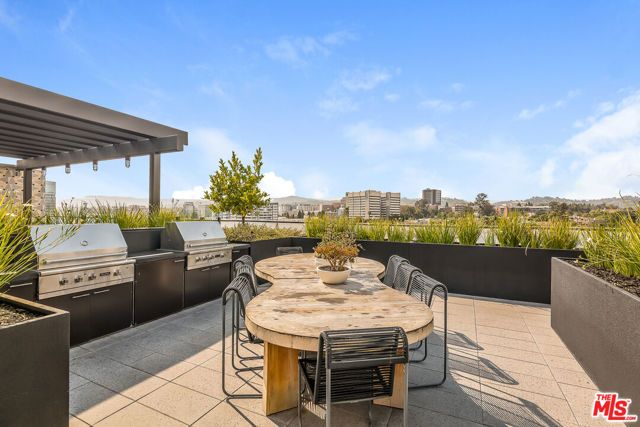 10777 Wilshire Boulevard 404, Los Angeles, CA 90024