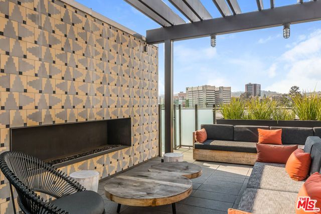 10777 Wilshire Boulevard 404, Los Angeles, CA 90024