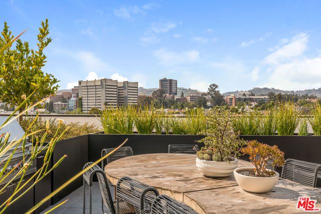 10777 Wilshire Boulevard 404, Los Angeles, CA 90024
