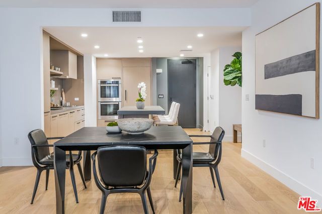 10777 Wilshire Boulevard 404, Los Angeles, CA 90024