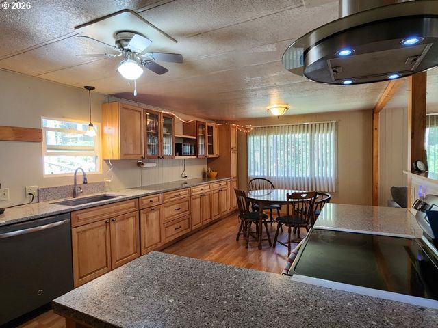 92839 ORCHARD Rd, Port Orford, OR 97465
