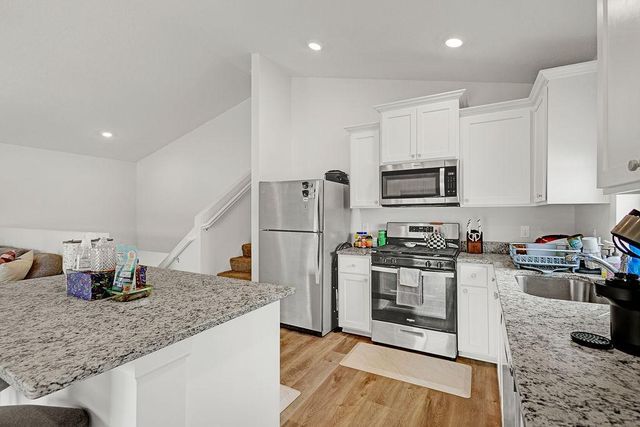 39626 Fallbrook Avenue, North Branch, MN 55056