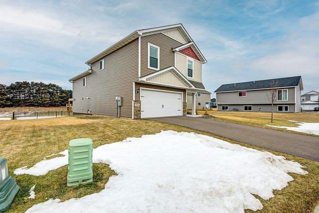 39626 Fallbrook Avenue, North Branch, MN 55056