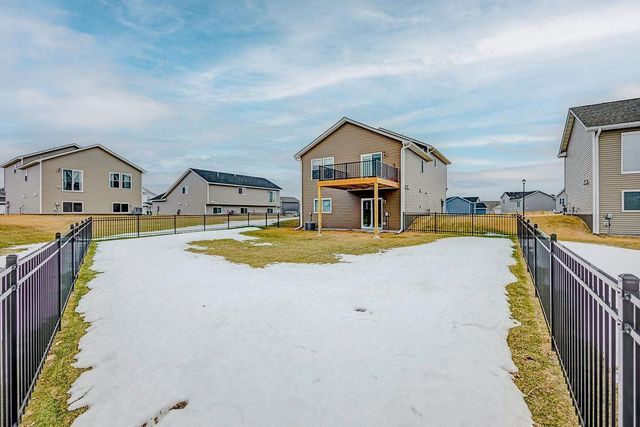 39626 Fallbrook Avenue, North Branch, MN 55056