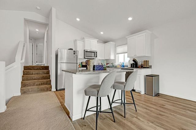 39626 Fallbrook Avenue, North Branch, MN 55056