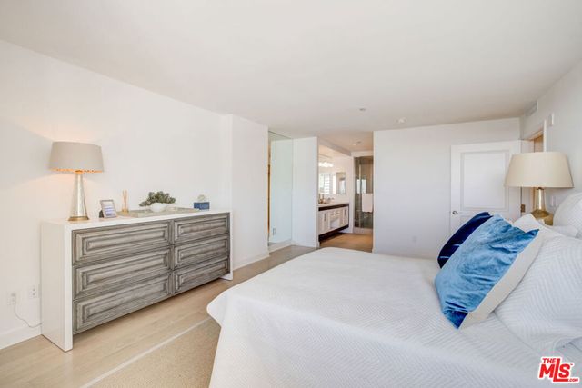 1221 W OCEAN Avenue 1608, Santa Monica, CA 90401