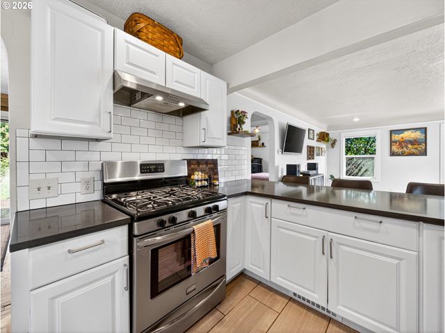 12507 Se KELLY St, Portland, OR 97236