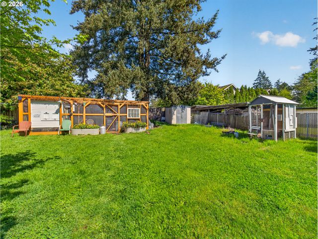 12507 Se KELLY St, Portland, OR 97236