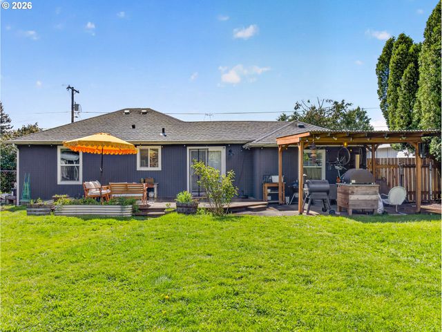 12507 Se KELLY St, Portland, OR 97236