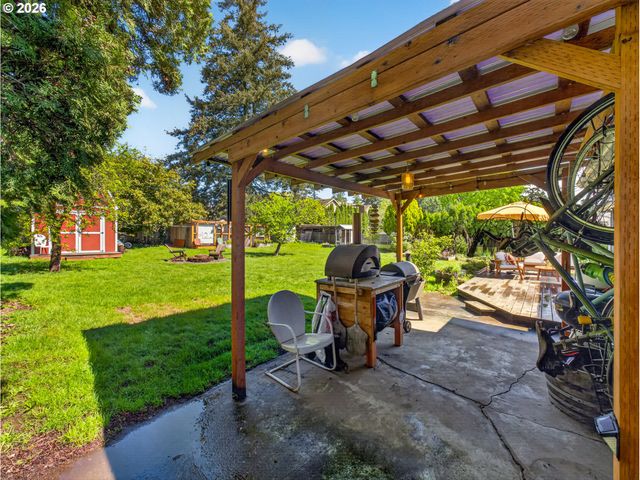 12507 Se KELLY St, Portland, OR 97236