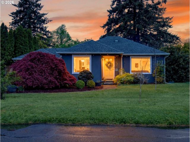 12507 Se KELLY St, Portland, OR 97236