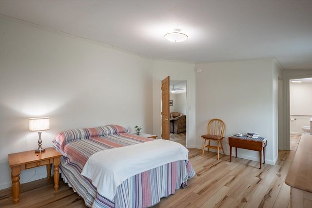 3 Revolution Dr, Dover, NH 03820