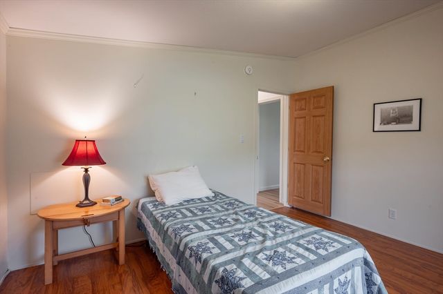 3 Revolution Dr, Dover, NH 03820