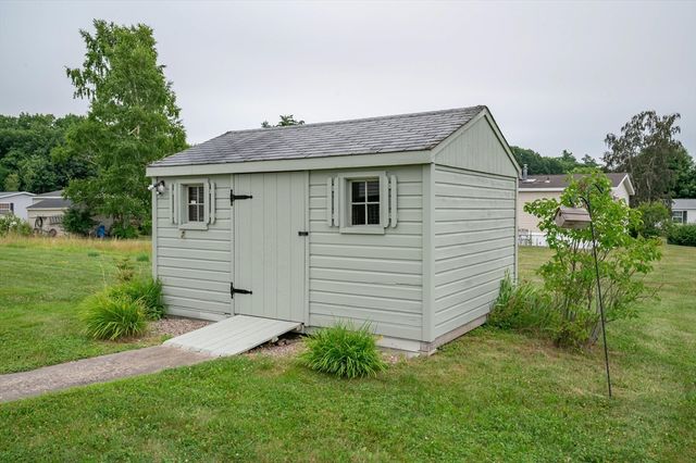 3 Revolution Dr, Dover, NH 03820