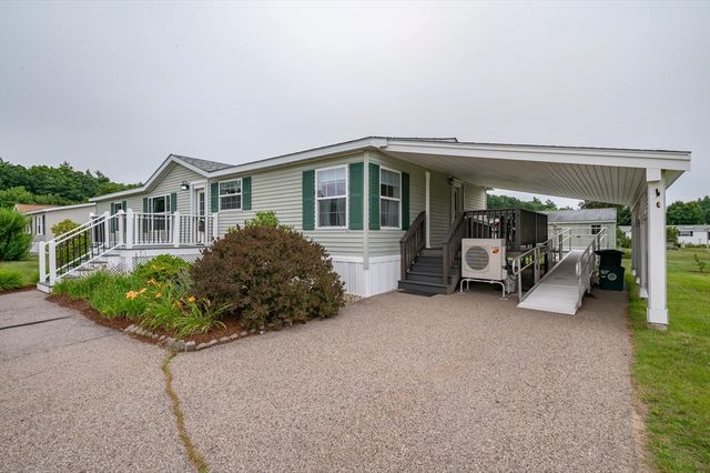 3 Revolution Dr, Dover, NH 03820