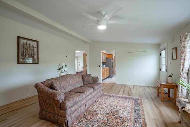 3 Revolution Dr, Dover, NH 03820