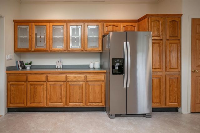 3 Revolution Dr, Dover, NH 03820