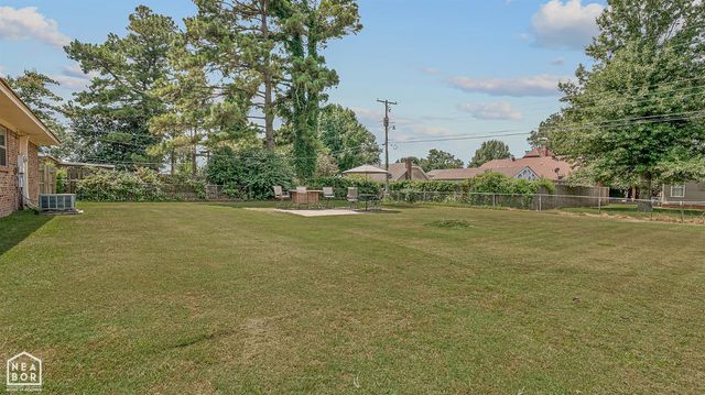 132 S Crest Avenue S, Trumann, AR 72472