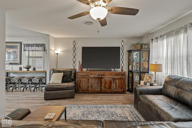 132 S Crest Avenue S, Trumann, AR 72472