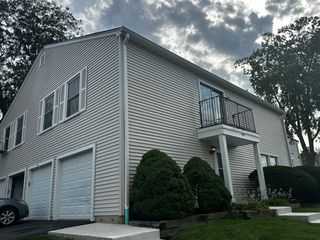 451 james Court D, Glendale Heights, IL 60139