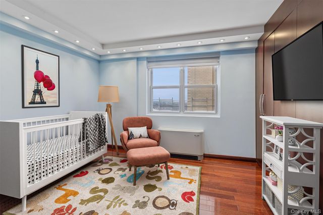 110-11 Queens Boulevard 14A, Forest Hills, NY 11375