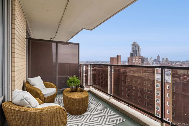 110-11 Queens Boulevard 14A, Forest Hills, NY 11375